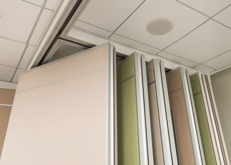 Aluminum Large Room Dividers Partitions Steel Gusseted Aluminum Frames